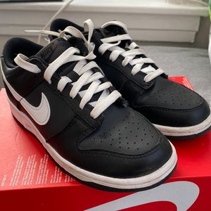 Blk/white Nike Dunk (Low)